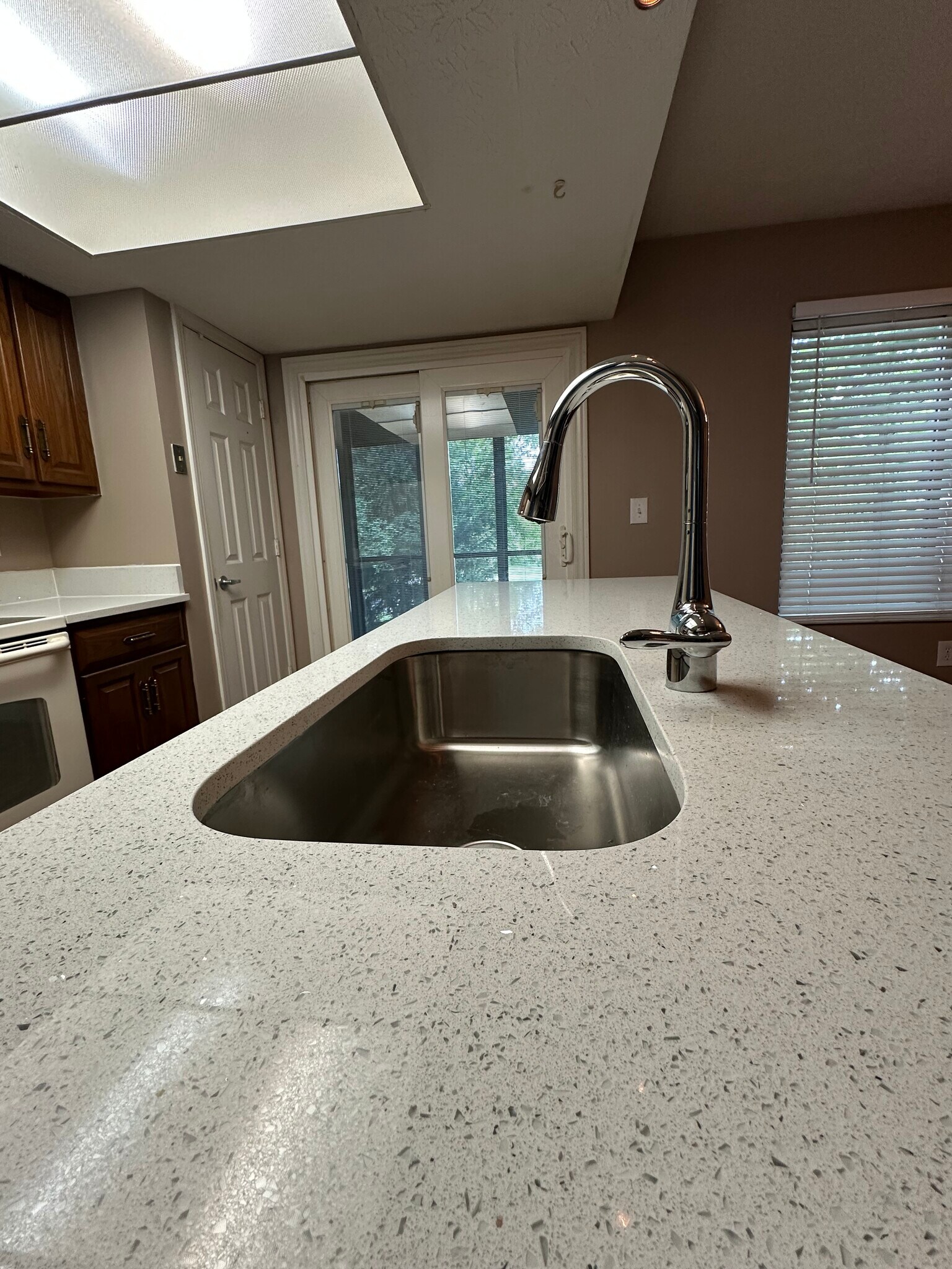 Building Photo - 7043 Muirfield Dr