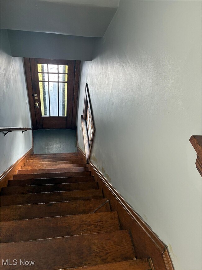 Building Photo - 3492 W 100th St