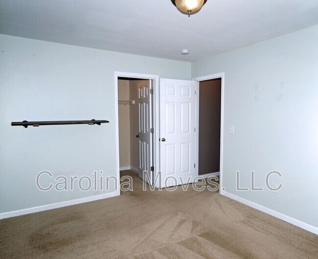 Building Photo - 689 Flintrock Dr