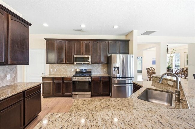 Building Photo - 2734 Silvermoss Dr