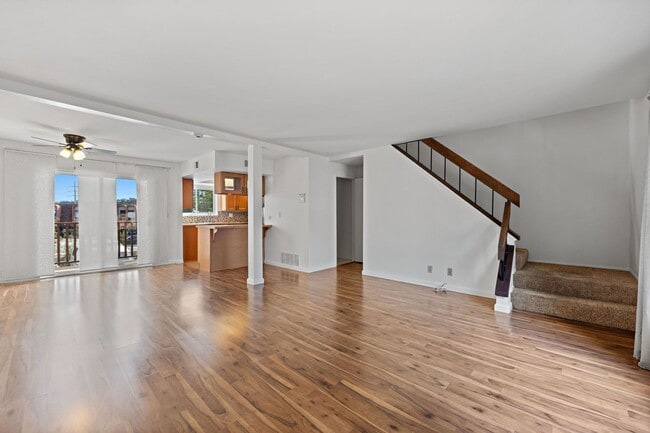 Building Photo - 5430 Linda Vista Rd