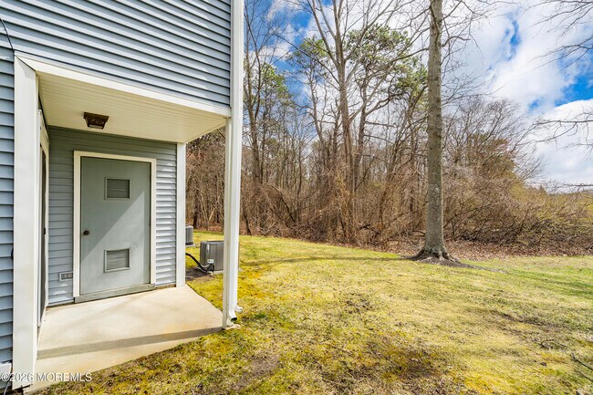 Building Photo - 2 Jodhpur Ct