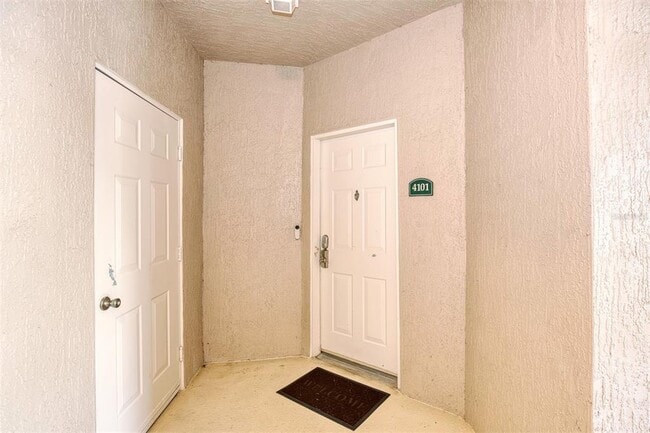 Building Photo - 4833 Cypress Woods Dr
