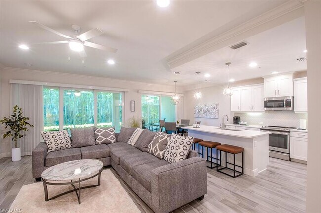 Building Photo - 6940 Avalon Cir