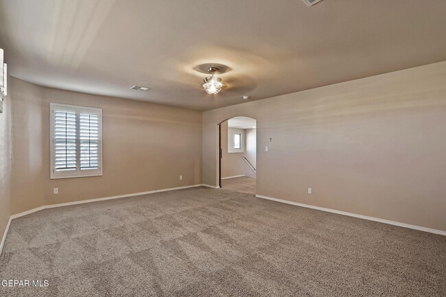 Building Photo - 3921 Desert Dunes Dr