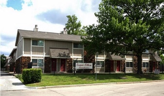 A small community of 25 units - 3453 E 35th St