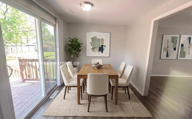 Building Photo - 5042 Bentler Dr