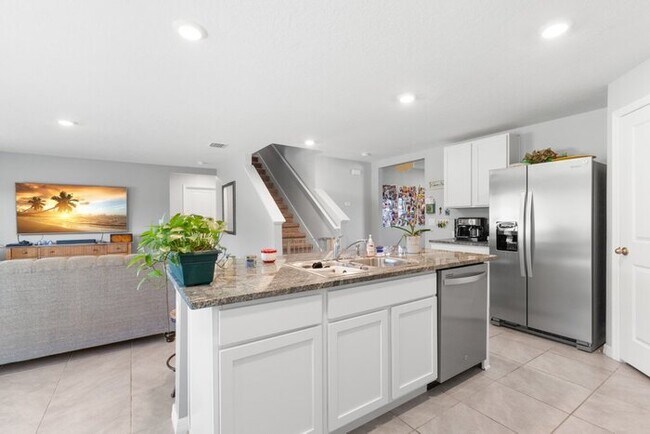 Building Photo - Like New Home For Rent in Creek Preserve!