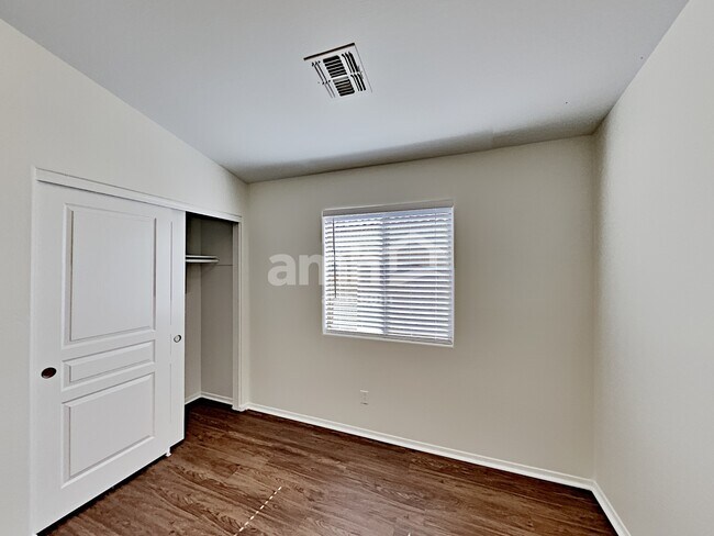 Building Photo - 3868 W Yellow Peak Dr