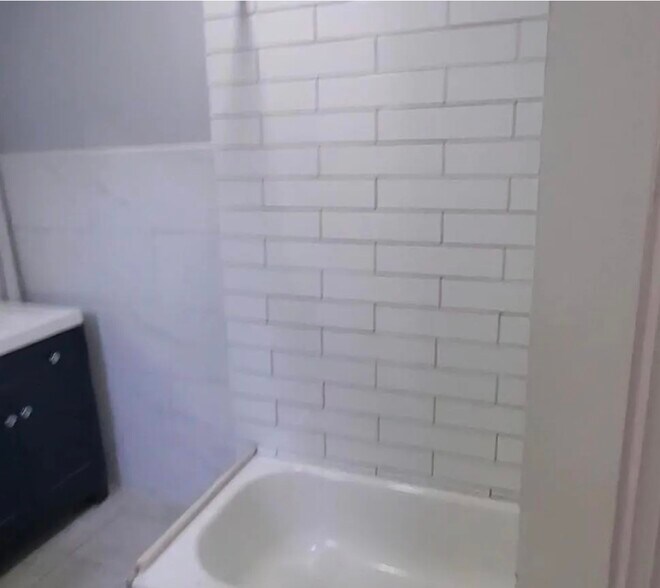 Building Photo - 80 Overlook Ave