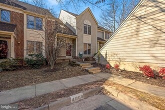 Building Photo - 4010 Lake Glen Rd