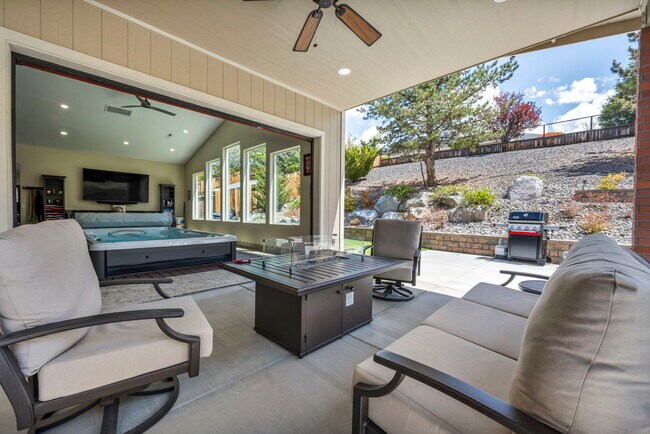 Building Photo - 6015 Stillmeadow Dr
