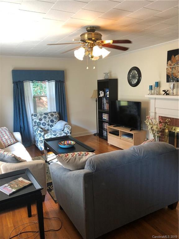 Building Photo - 1300 Lancaster Ave