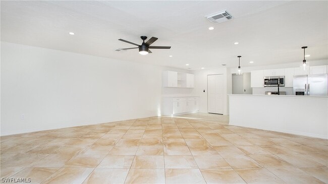 Building Photo - 3148 Apache St