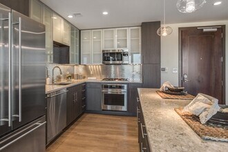 Building Photo - 1 Canal St