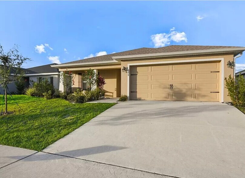 Building Photo - 338 Pentas Ln