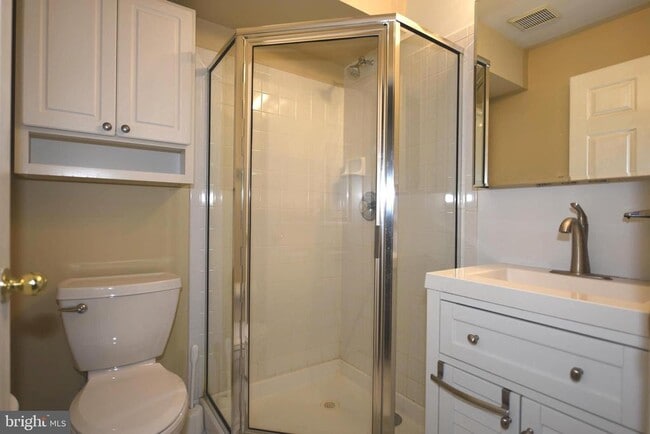 Building Photo - 556 Winding Rose Dr