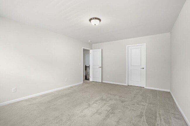 Building Photo - Charming 4-Bedroom Retreat with Cozy Fireplace in Fountain Inn