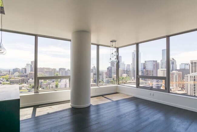 Building Photo - 2Bd/2Ba Seattle Condo