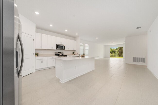 Building Photo - 3 Bedrrom 2 bathroom + Office-Brand-New Luxury Living in Rivington – DeBary, FL