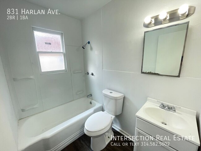 Building Photo - Section 8 Approved! Fully Renovated 2Bed/1...