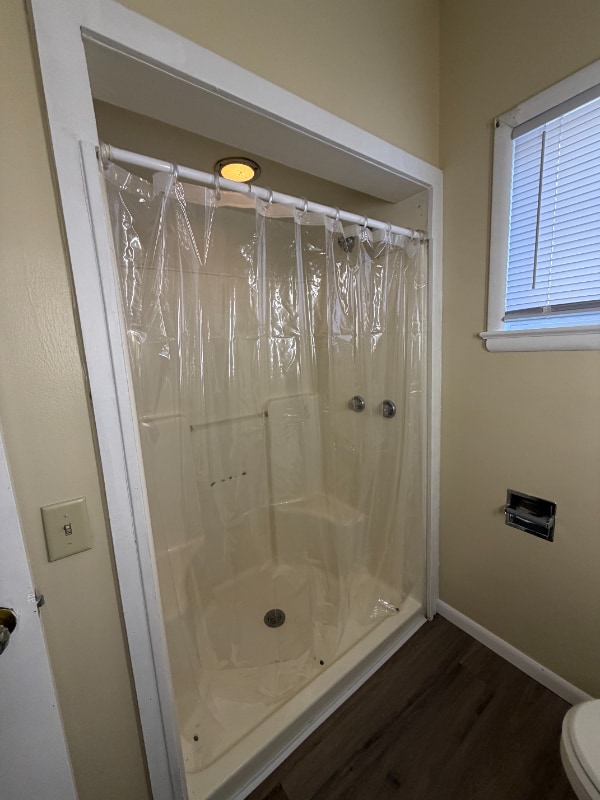 Building Photo - 423 W Walnut St