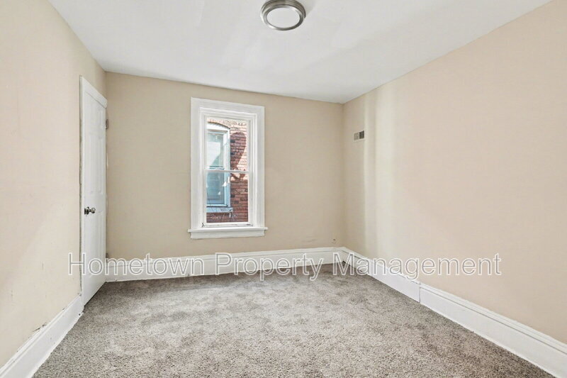 Building Photo - 1814 Boas St