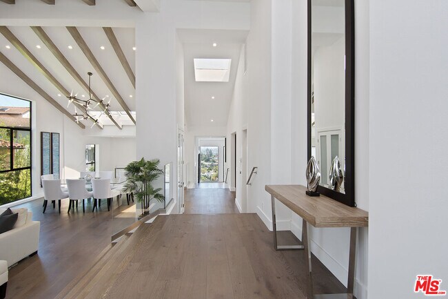 Building Photo - 4130 Parva Ave