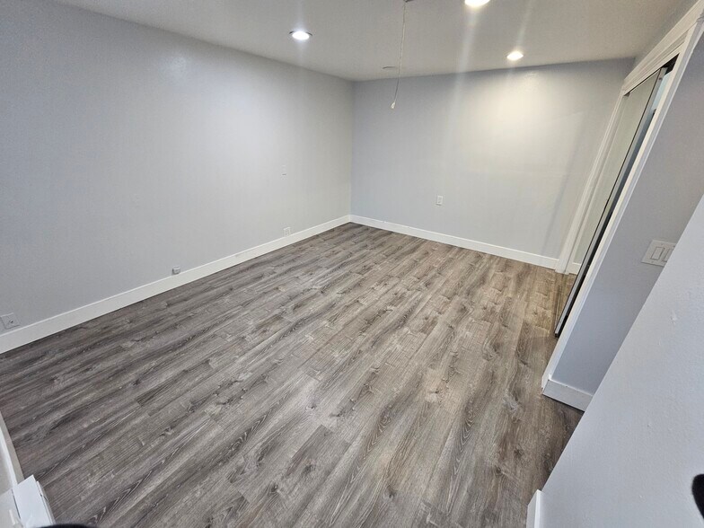 Building Photo - 829 2nd Ave N