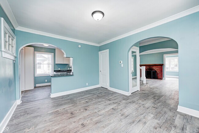 Building Photo - 420 N Irvington Ave