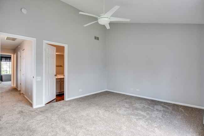 Building Photo - 2527 Bordeaux Ln