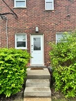 Building Photo - 3324 Coolidge Hwy