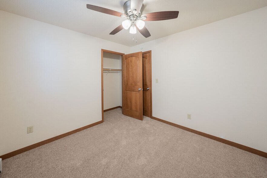 Building Photo - 3505 S West Ave