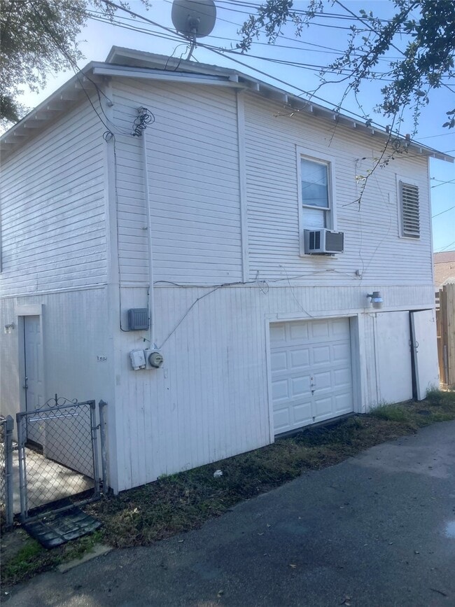 Building Photo - 4908 Ave Q 1/2