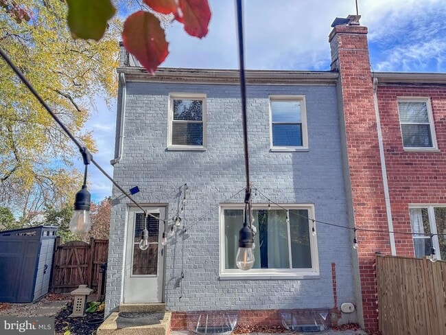 Building Photo - 226 Guthrie Ave