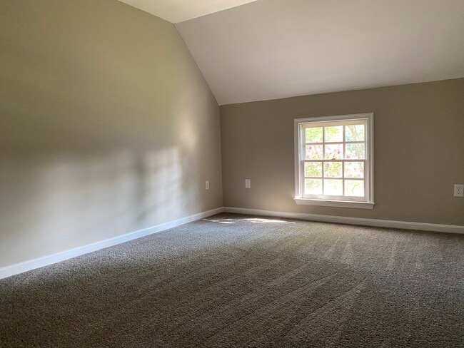 Building Photo - 1221 Magnolia Ct