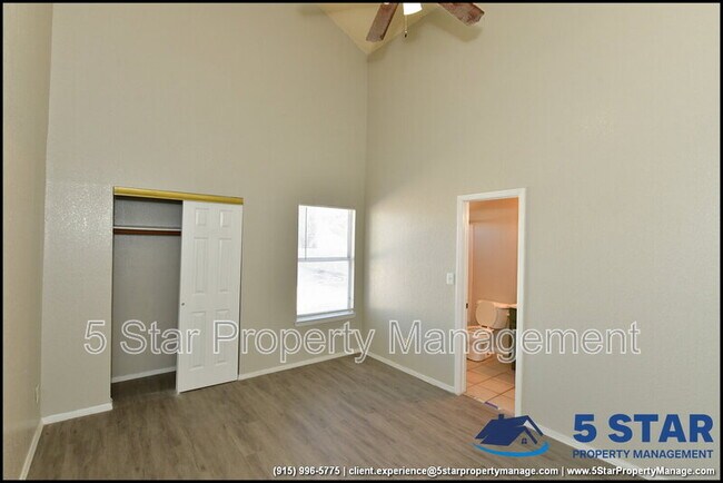 Building Photo - 12257 Robert Dahl Dr