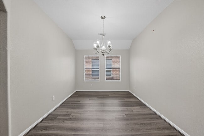 Building Photo - 15506 Fir Woods Ln