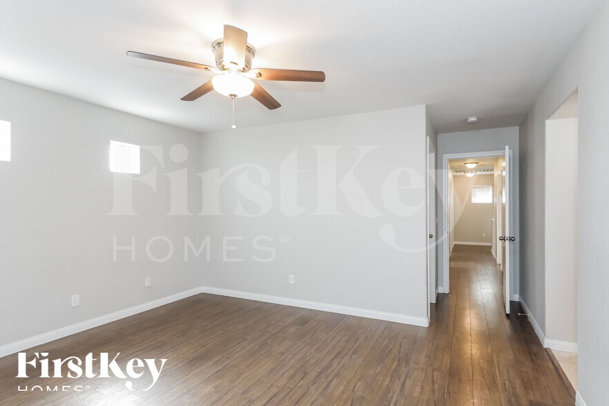 Building Photo - 6920 Dancing Cloud Ave