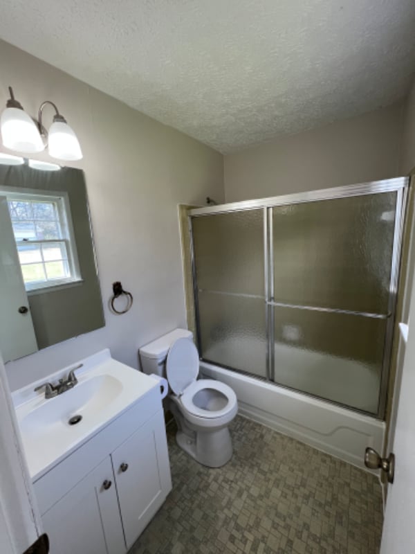 Building Photo - 2840 Shady Ln W