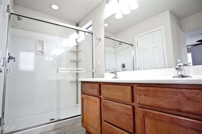 Building Photo - 26649 N Babbling Brook Dr