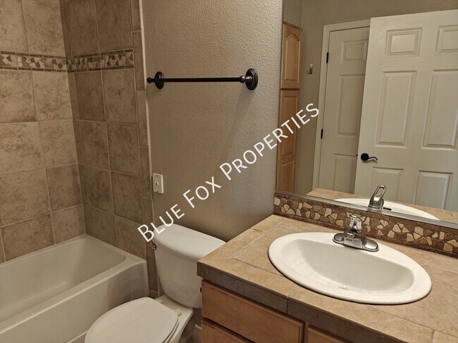 Building Photo - 1500 E Pusch Wilderness Dr