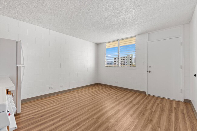 Building Photo - 2122 Lime St