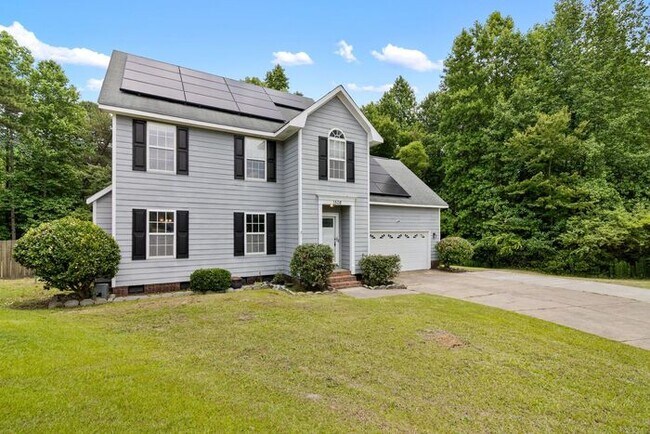 Building Photo - 3 Bedroom/2.5 Bath Home