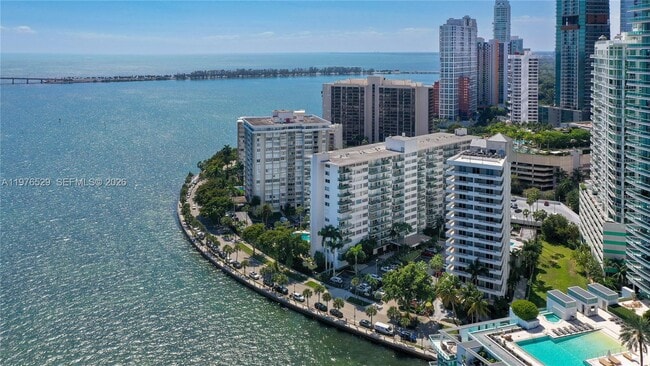 Building Photo - 1408 Brickell Bay Dr