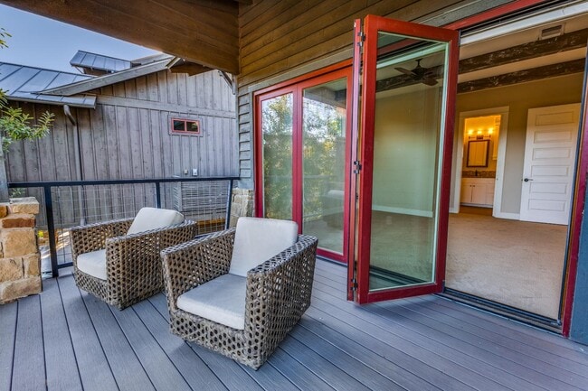 Building Photo - 2217 Seabiscuit Cv