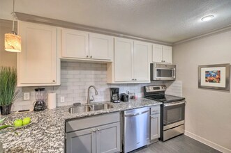 Building Photo - 2211 Blodgett St