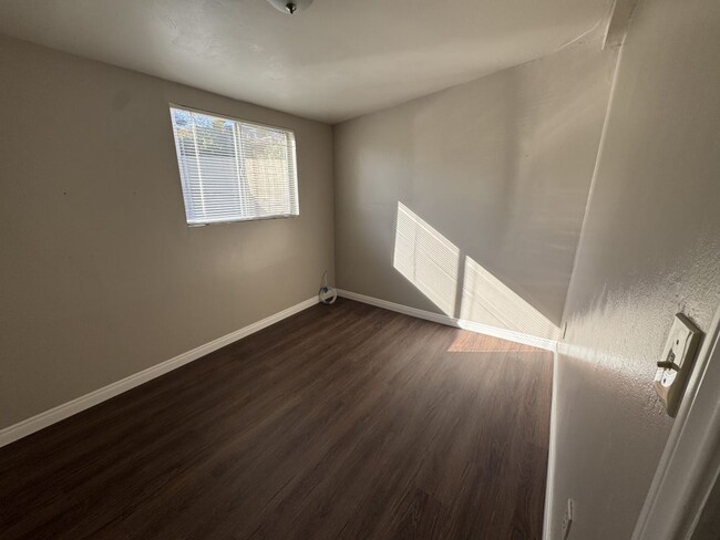 Building Photo - Gorgeous 3 Bedroom Home in La Mesa! *$500....