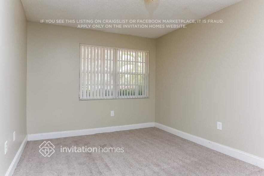 Building Photo - 14350 SW 110th Terrace