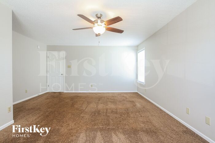 Building Photo - 6632 Sonesta Dr